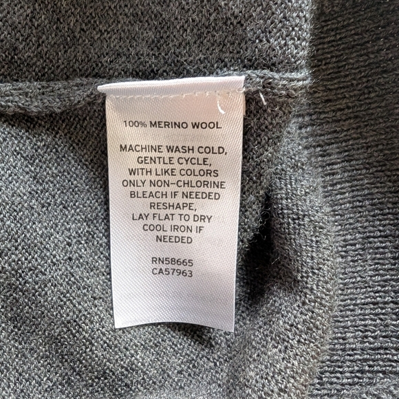Nordstrom Merino Wool Gray Cardigan sz L - Picture 5 of 5